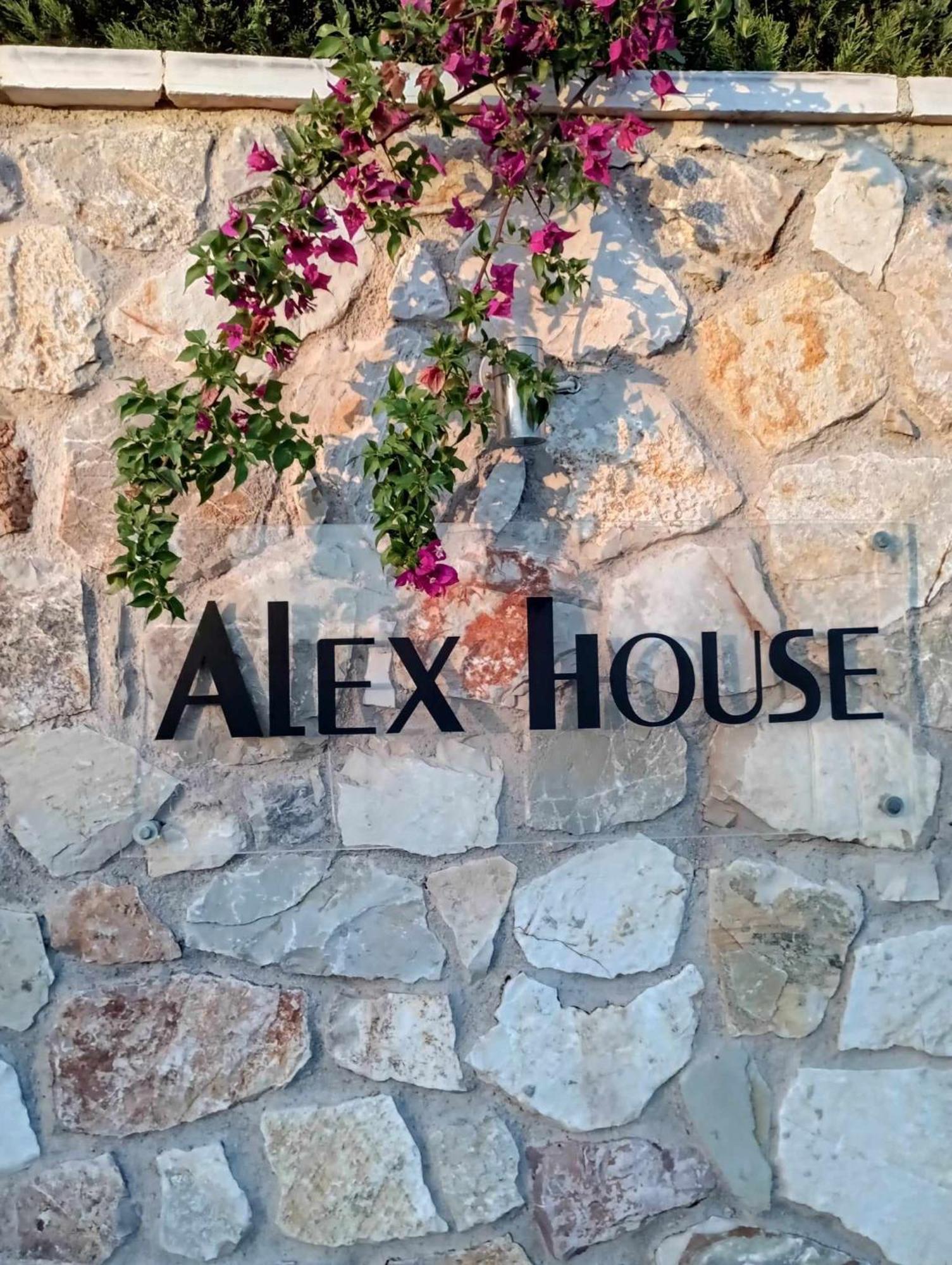 Alex House Aparthotel ซาคาโร ภายนอก รูปภาพ