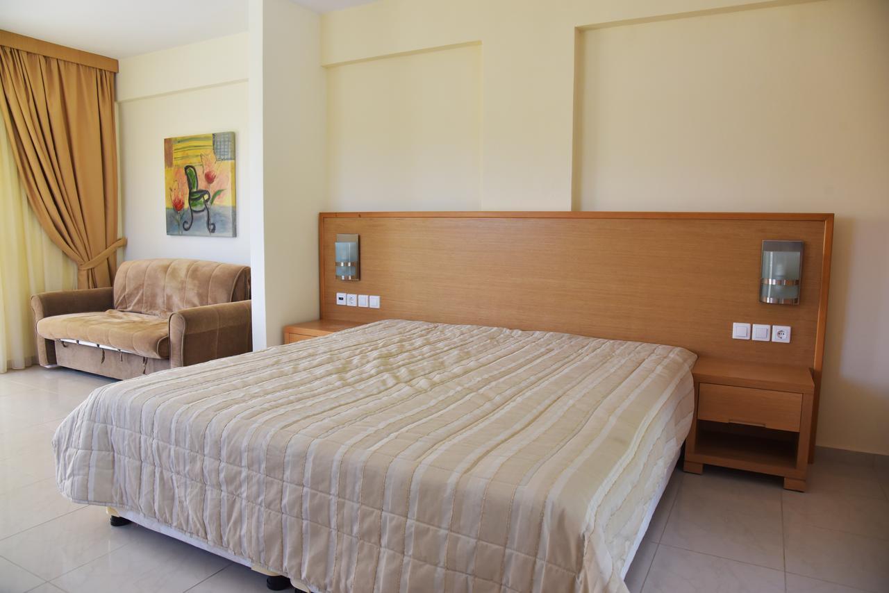 Alex House Aparthotel ซาคาโร ภายนอก รูปภาพ