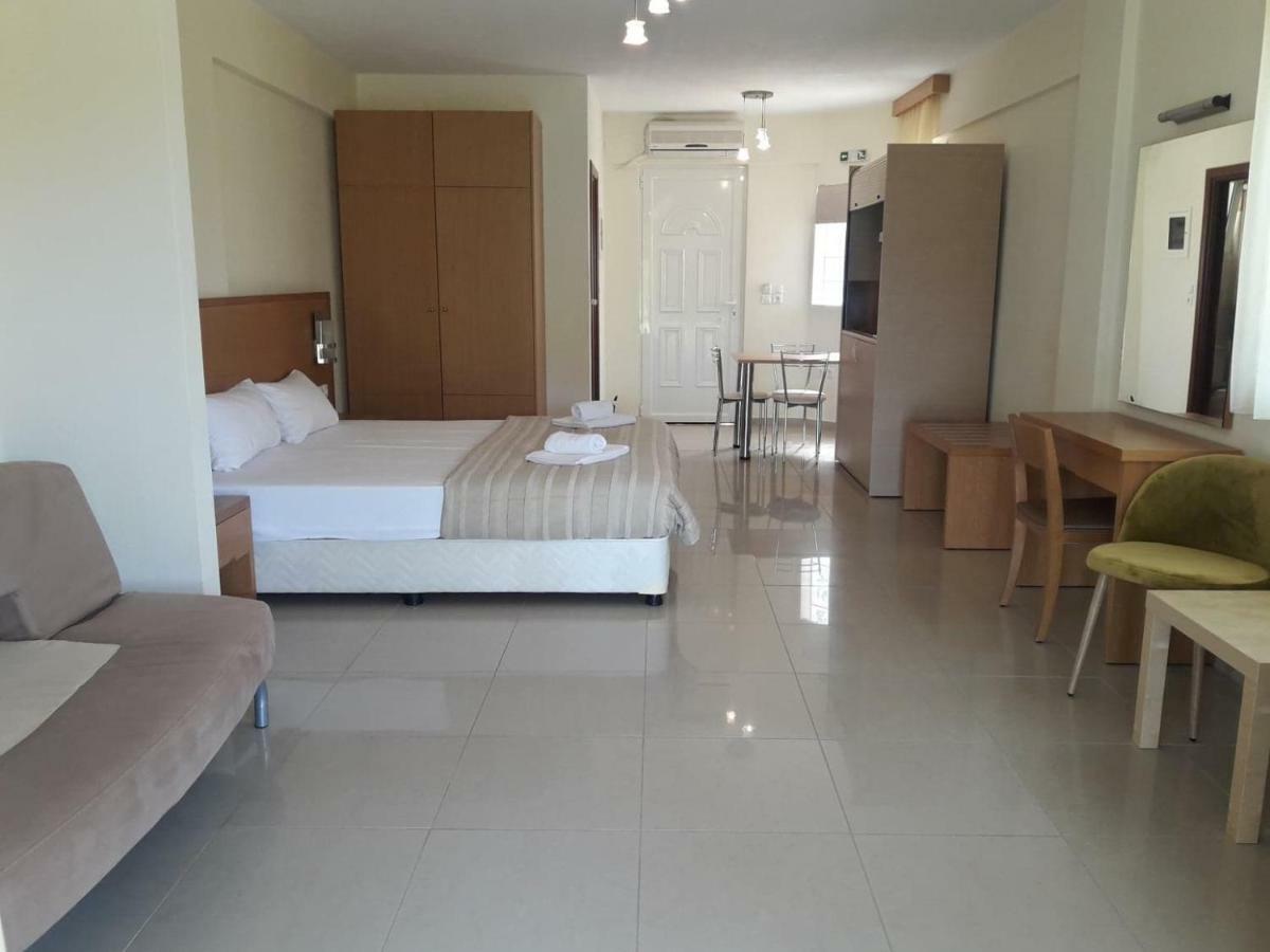 Alex House Aparthotel ซาคาโร ภายนอก รูปภาพ