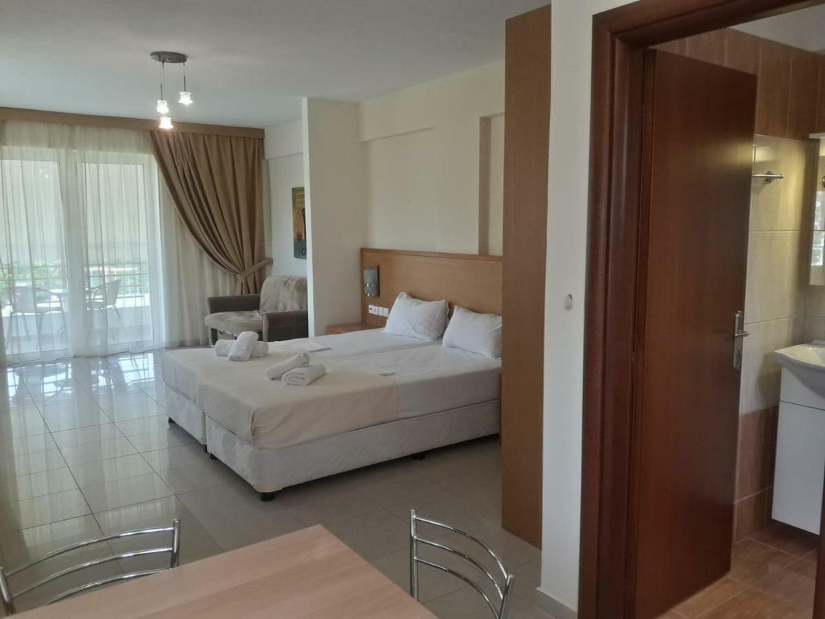 Alex House Aparthotel ซาคาโร ภายนอก รูปภาพ